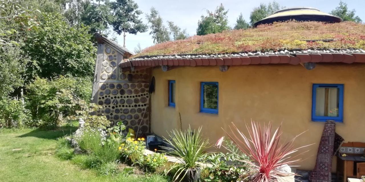 Sapphire Forest Garden Shepherd'S Hut Church Stretton Exterior foto